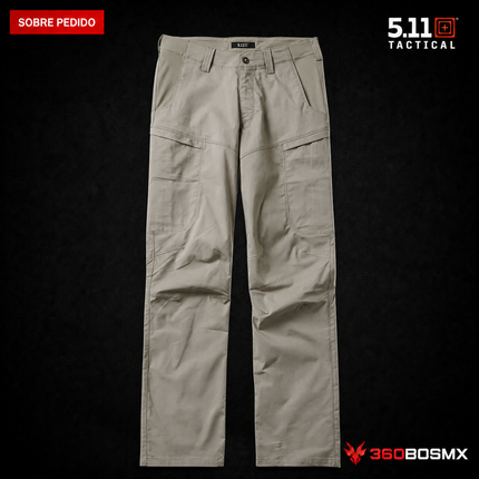 Pantalón 5.11 APEX® Stretch Cargo para hombre en color Mushroom / Café claro, producto sobre pedido