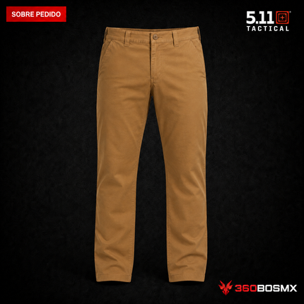 Pantalón 5.11 Edge Chino 2.0 para hombre en color Tierra Oscura, producto sobre pedido