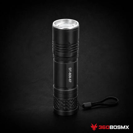 Lámpara de Mano T6 3,000 lm con Efecto Patrulla DT67 – Negro