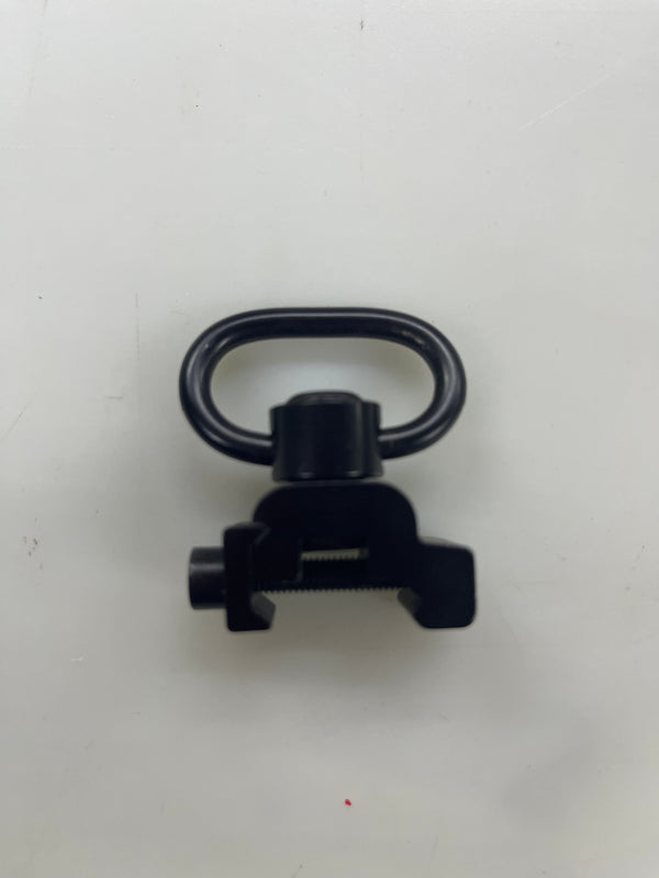 Adaptador Para Porta Fusil Picatinny 	3BMA155	A8 3BMA012