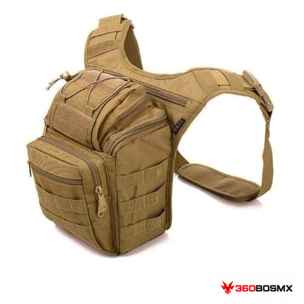 Mochila pechera táctica GJP WZ803 con organizadores interiores — Caqui sobre fondo blanco con logo 360BOSMX